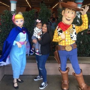 Meet your Posher, Daniela